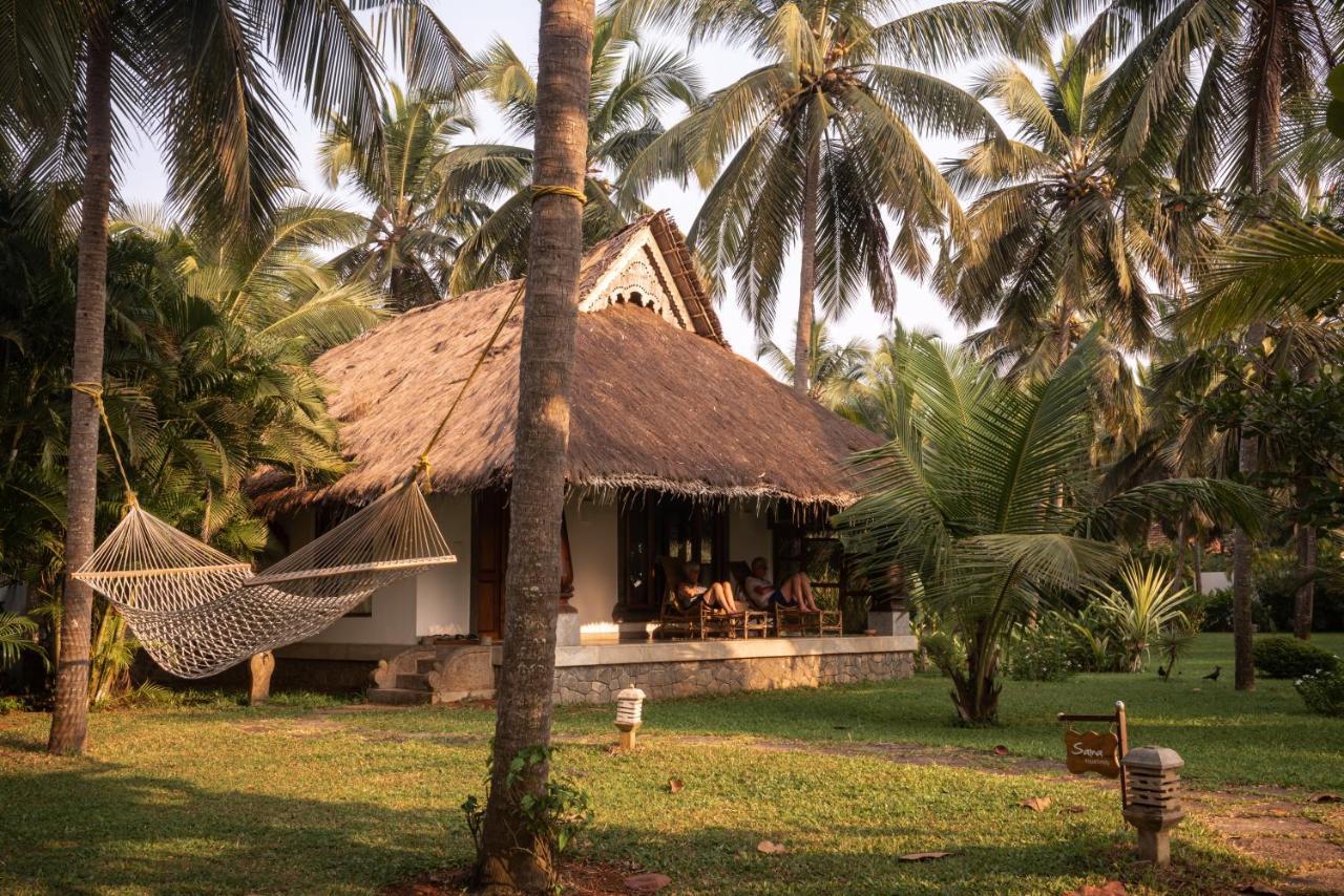 Neeleshwar Hermitage Nīleshwar Esterno foto