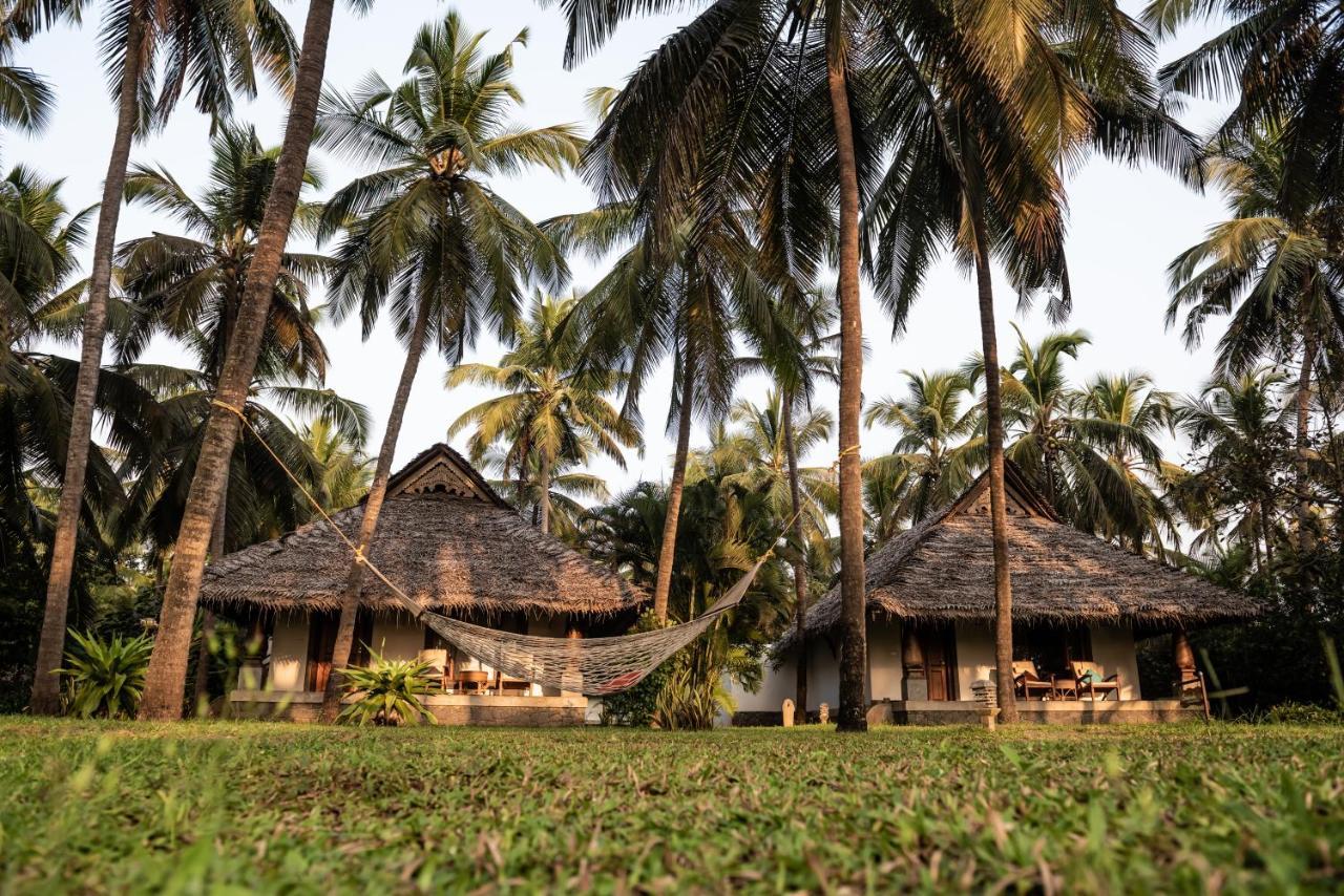 Neeleshwar Hermitage Nīleshwar Esterno foto