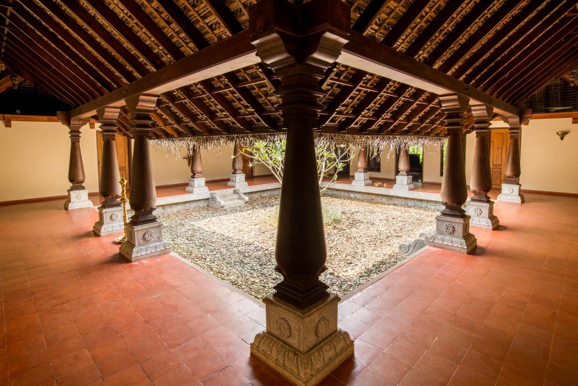 Neeleshwar Hermitage Nīleshwar Esterno foto